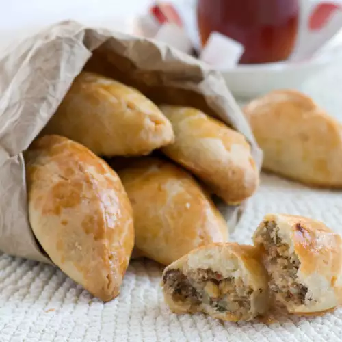 Вкусни плънки за питки и хлебчета