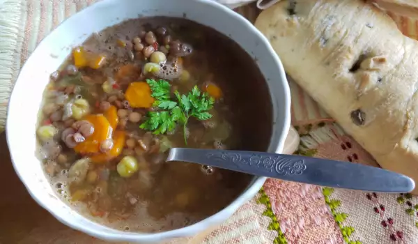 Как да направим супа от леща - ръководство за начинаещи