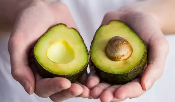 Може ли да се яде неузряло авокадо и защо е полезно