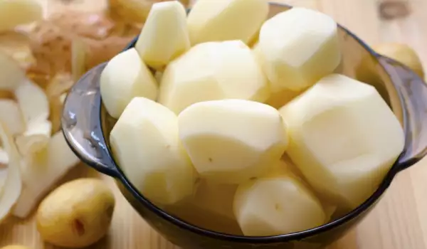 Обелени картофи