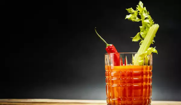Блъди Мери - водка с доматен сок