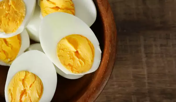 Как да приготвим твърдо сварени яйца?