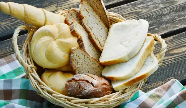 Как да върнем свежестта и мекотата на стария хляб