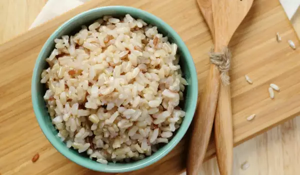 Как се готви пълнозърнест ориз?