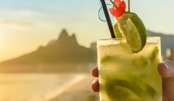 Топ 10 на най-популярните бразилски коктейли