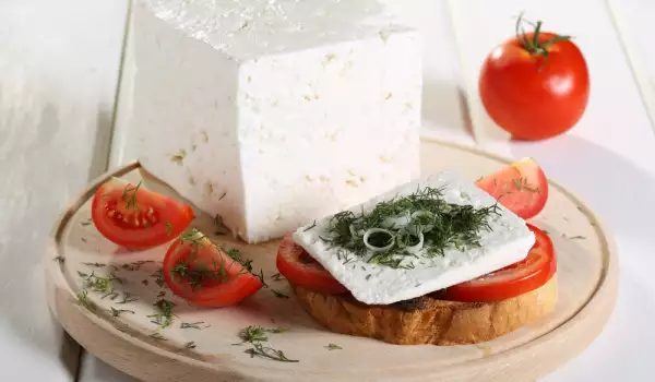 Как да си обезсолим сиренето?