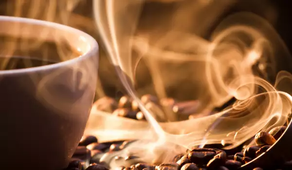 Ползи и странични ефекти от черното кафе