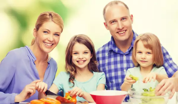 Как да изградим навици за цялото семейство да се храни правилно