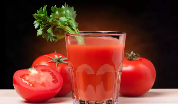 Вода и доматен сок убиват апетита