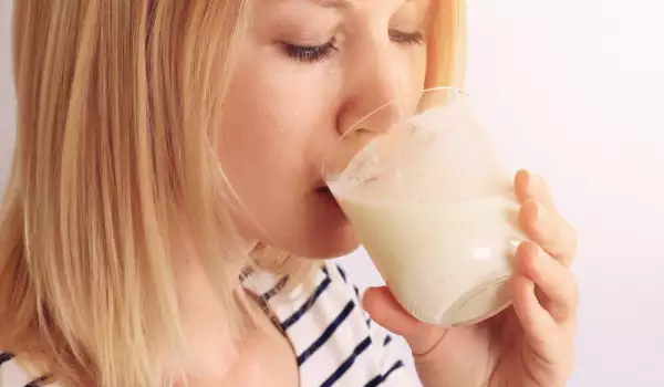 Киселото и прясното мляко разхлабват ли?