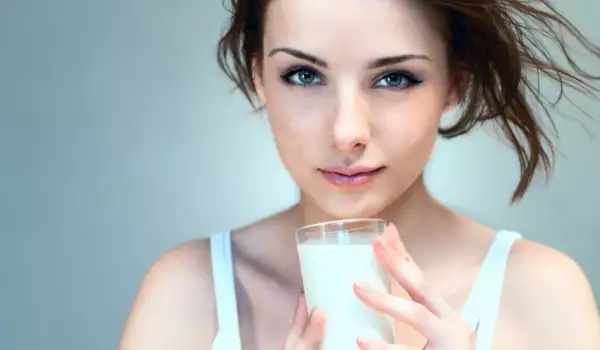 Безлактозно прясно мляко - ползи и кулинарни приложения
