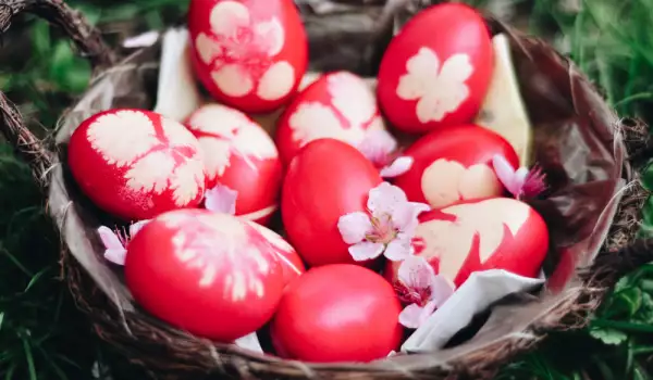Великденски яйца: история, символика и празнична традиция