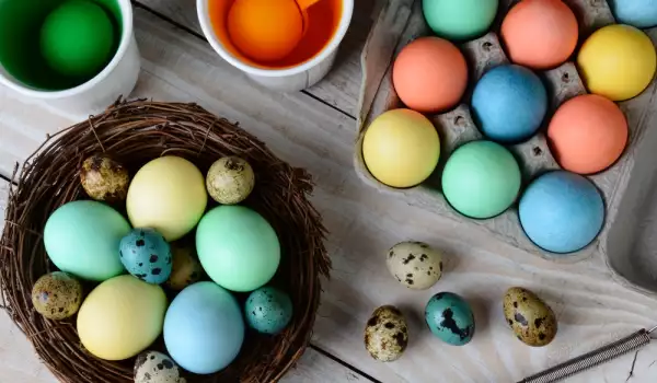 Защо да замените кокошите яйца с пъдпъдъчи този Великден