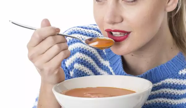 Ядене на супа