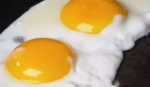 Яйца на Очи