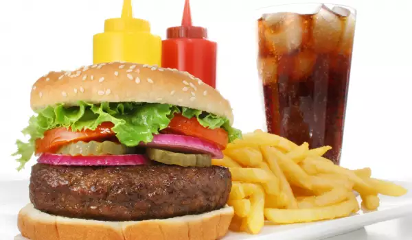Американците изяждат 20 млрд. хамбургера на година