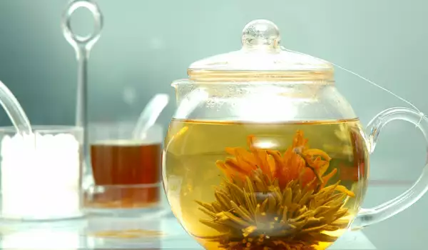 Цветни чайове - кои са и какво трябва да знаете за тях