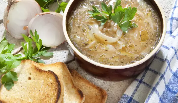 Как да си направим френски лучен микс за супа