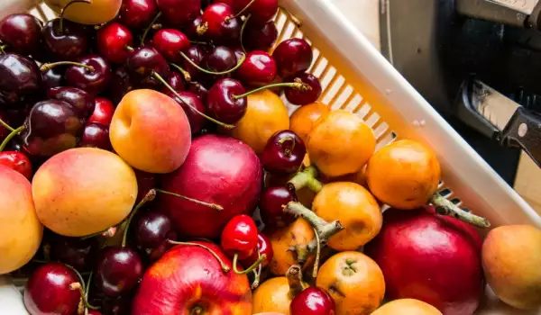 Защо трябва да ядем повече плодове с калий през лятото