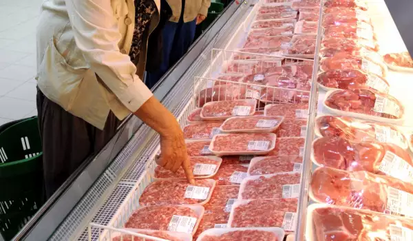 Над 30 процента от българите не могат да си купят месо заради недоимък!