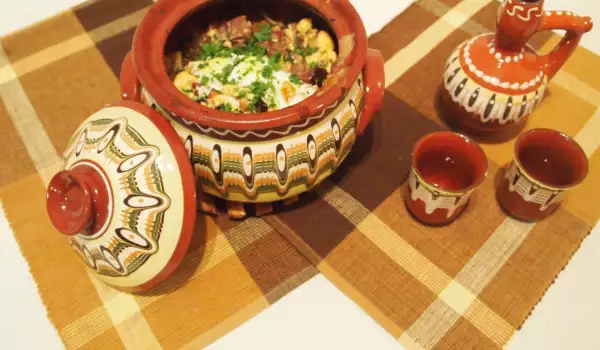 Българска кухня: Вкусни ястия на бавен огън