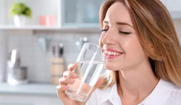 водата е най-добрата макробиотична напитка