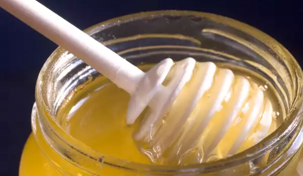 Колко мед може да се яде дневно?