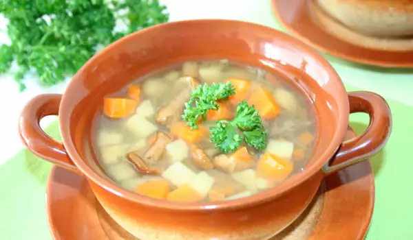 Идеи за бързи гъбени супи на микровълнова
