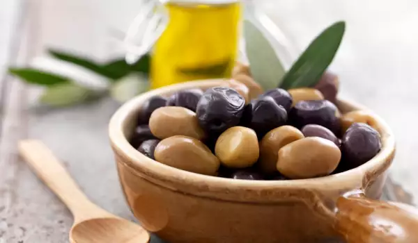 Колко калории има в маслините?