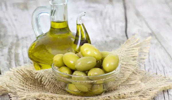 Как да обезсолим маслини?