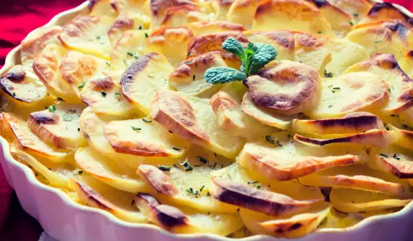 Най-вкусните 40 неща, които може да приготвите с картофи