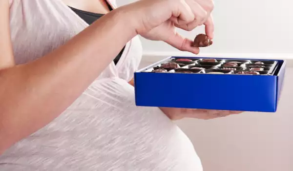 Може ли да се яде шоколад по време на бременност?