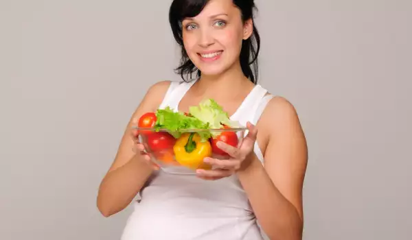 С какво да се храним в различните етапи на бременност