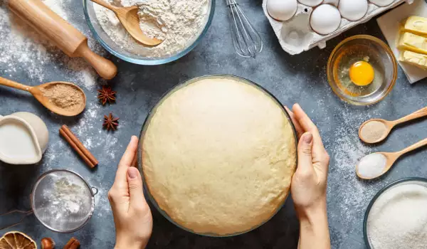 Какво е млечно тесто и за какво се използва?
