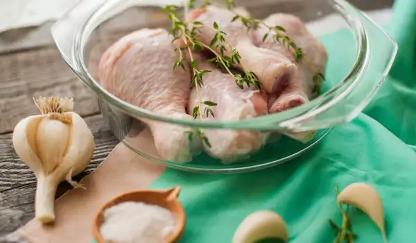 Как да обезкостим пилешко бедро