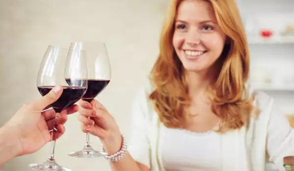 Отлежалото вино е по-добро! И други митове за виното