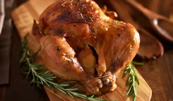 Как правилно да овкусяваме печено пиле?
