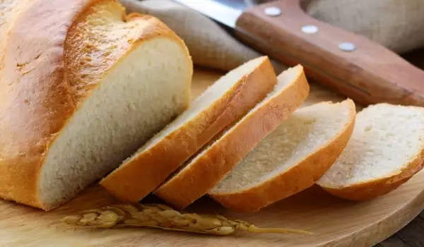 Сол в хляба