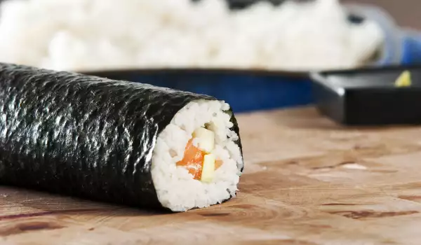 Как се вари и приготвя ориз за суши?