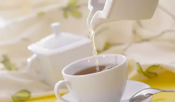 Чай от ябълков цвят - състав и здравословни ползи
