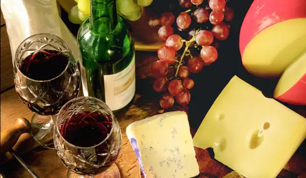 Вино и сирене - основни правила за съчетаването им