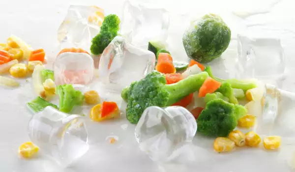 Замразен броколи и други зеленчуци
