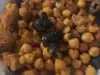 Нахут с месо и маслини