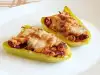 Пълнени чушки с киноа и боб