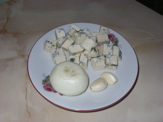 Домашна паста със сос от тиква и горгонзола