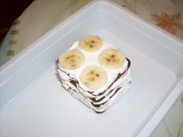 Най-вкусната бисквитена торта с банани