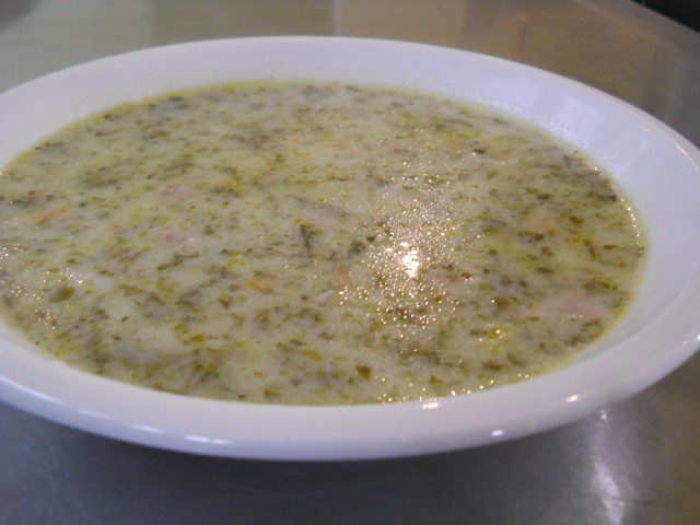 Спаначена супа със свинско