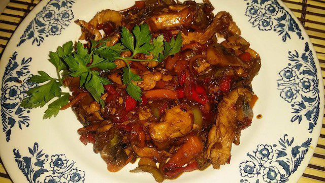 Пиле със зеленчуци по китайски
