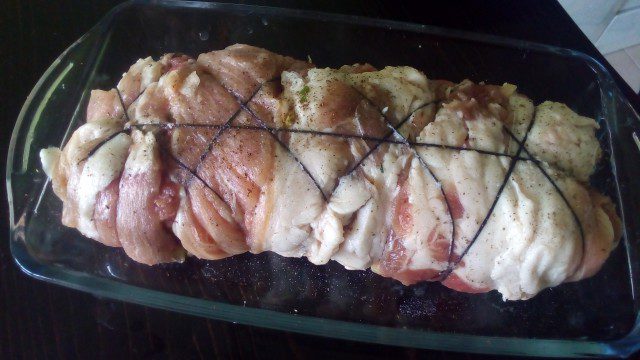 Свински пържоли на фурна с пълнеж от домашна кайма