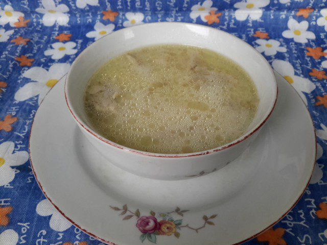 Супа от патешки маншони с фиде и картофи